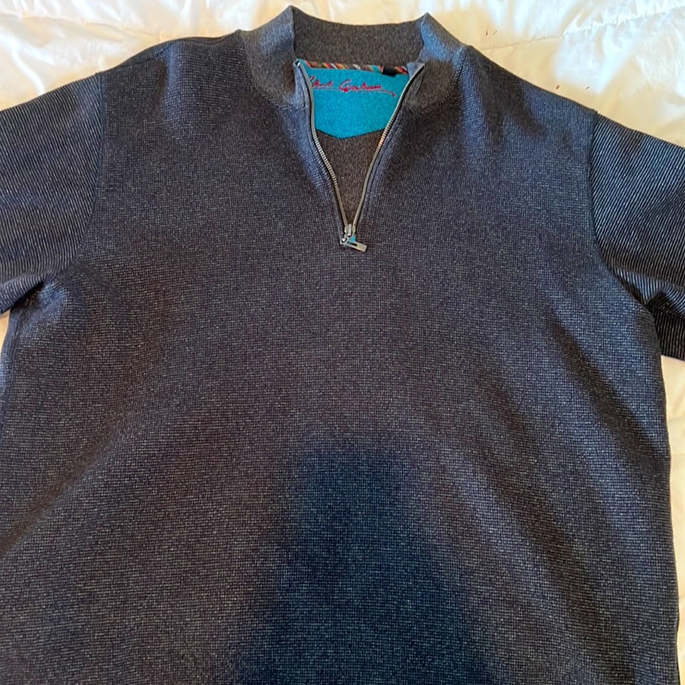 Black and Blue Robert Graham light sweater XXL